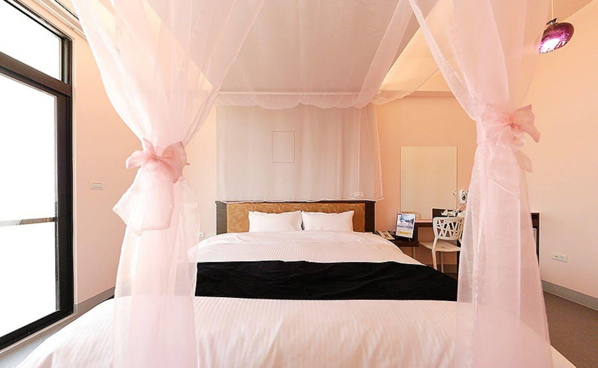 Mirage Bed and Breakfast Magong Buitenkant foto